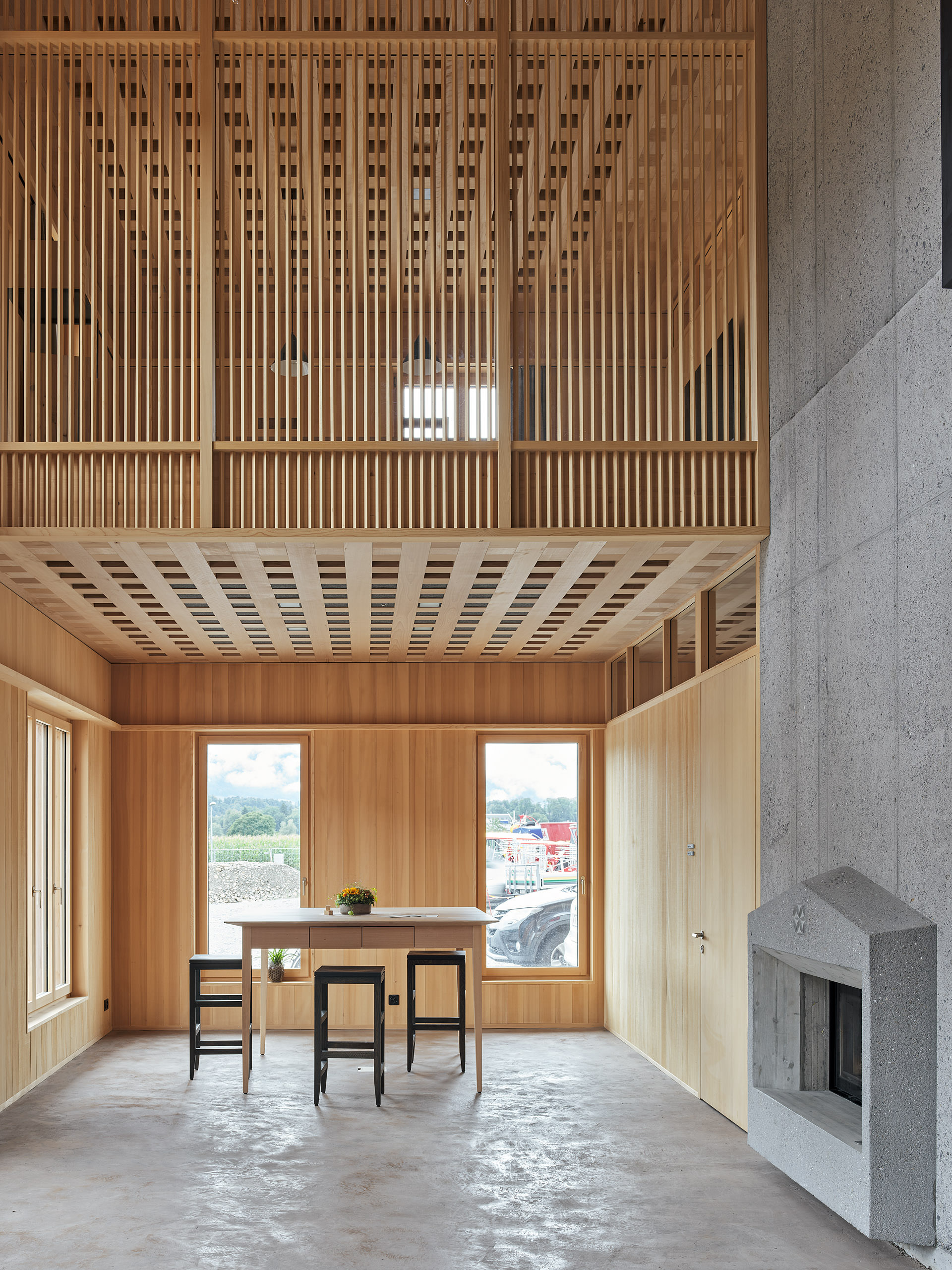 Ahp0053 KUEN AIQ4 002075 C